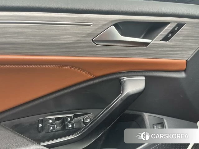 Volkswagen Sagitar id 4260090 из Китая 12