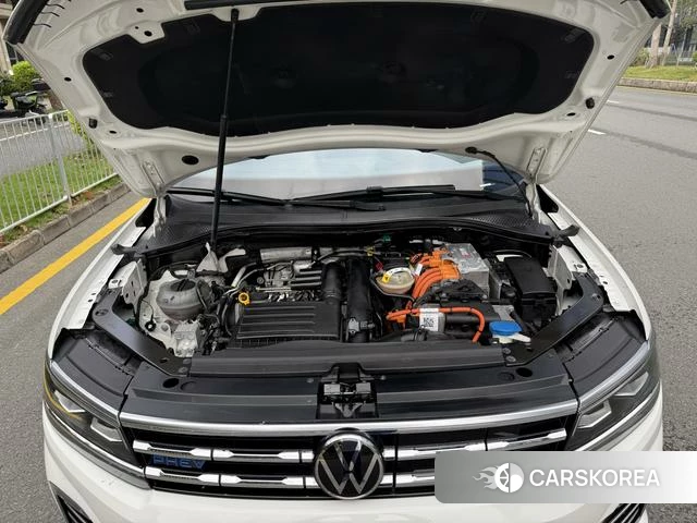 Volkswagen Tiguan L PHEV id 4277240 из Китая 12