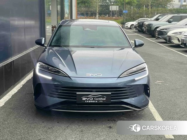 BYD Seal 07DM 2025 Серебристо-серый из Китая, фото 4