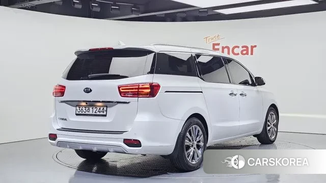 Kia The New Carnival id 3789168 из Кореи 12