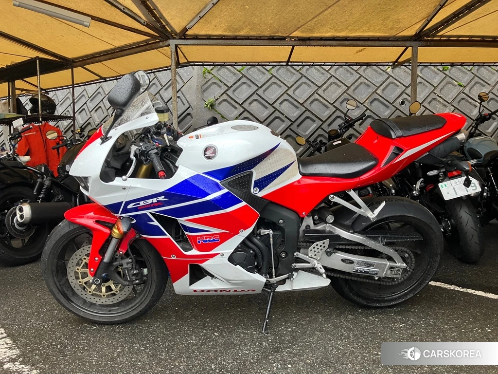 Проданный Honda CBR600RR 2016 из Японии
