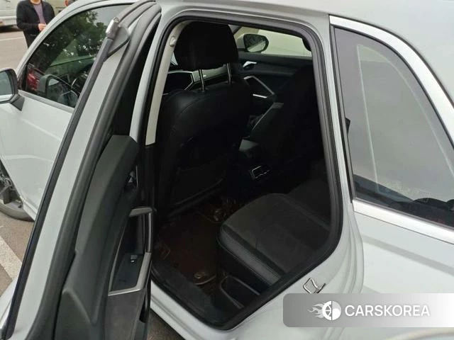 Audi Q3 2023 Белый из Китая, фото 2