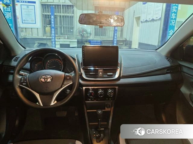 Toyota YARIS L Zhixuan 2022 Белый из Китая, фото 2