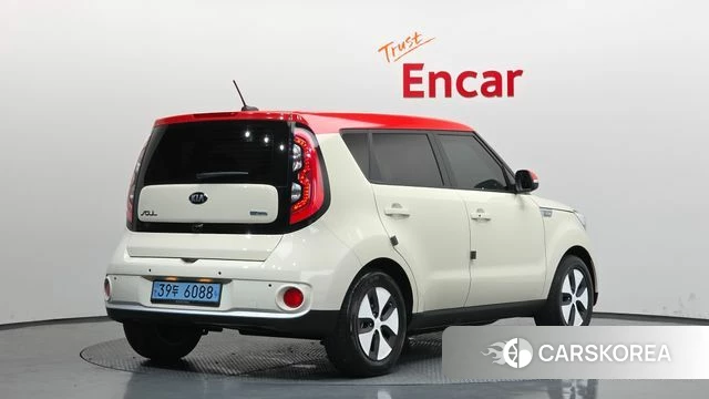 Kia Soul EV id 4378018 из Кореи 12