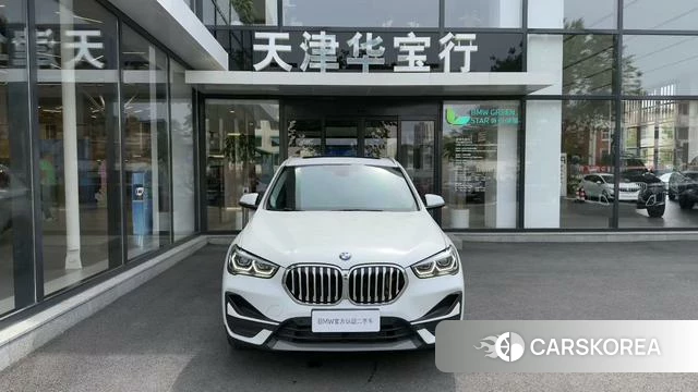 BMW X1 2023 Белый из Китая, фото 2