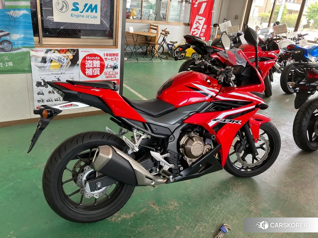 Проданный Honda CBR400R 2017 из Японии