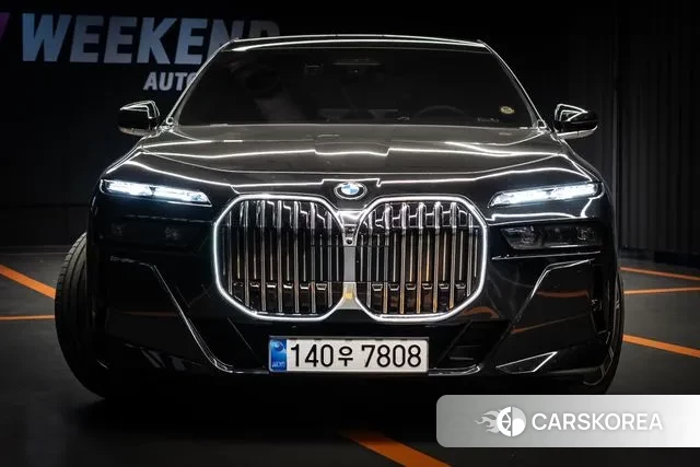 BMW 7 Series (G70) 2025 Черный из Кореи, фото 2