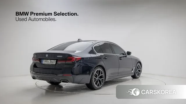 BMW 5 Series (G30) id 3695359 из Кореи 12