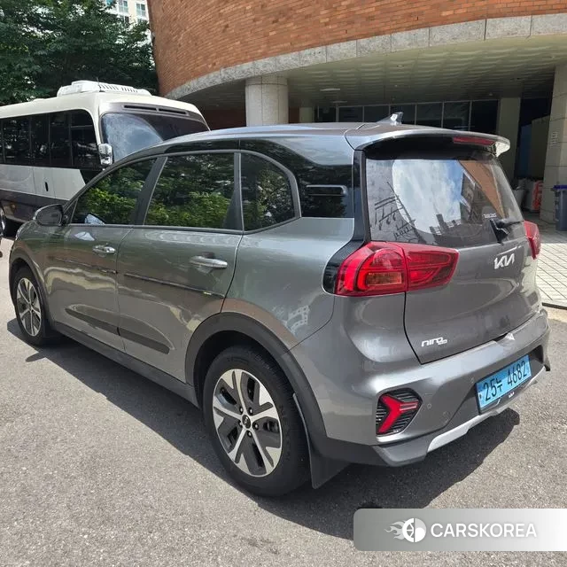 Kia Niro Plus 2022 Серый из Кореи, фото 2