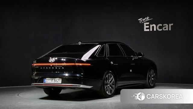 Hyundai Grandeur (GN7) id 3826658 из Кореи 12