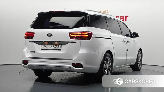 Kia The New Carnival id 4411125 из Кореи 12