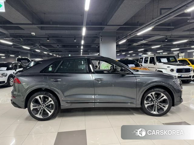 Audi Q8 (4M) 2026 Серый из Кореи, фото 6