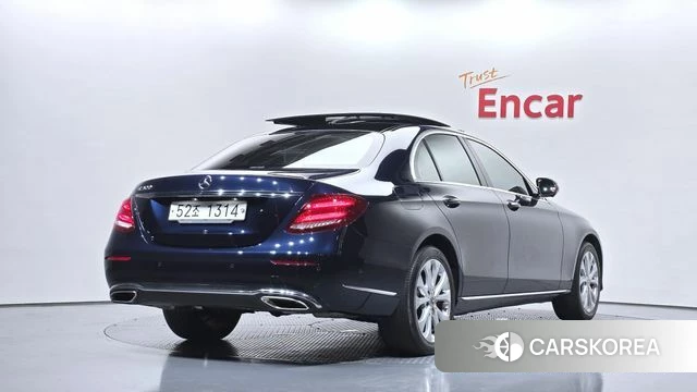 Mercedes-Benz E-Class W213 id 4770367 из Кореи 12