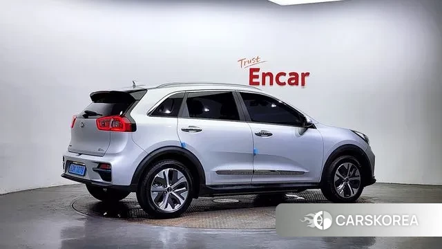 Kia Niro EV id 3044256 из Кореи 12