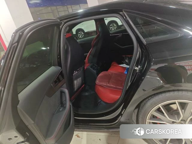 Audi S4 2024 Черный из Китая, фото 3