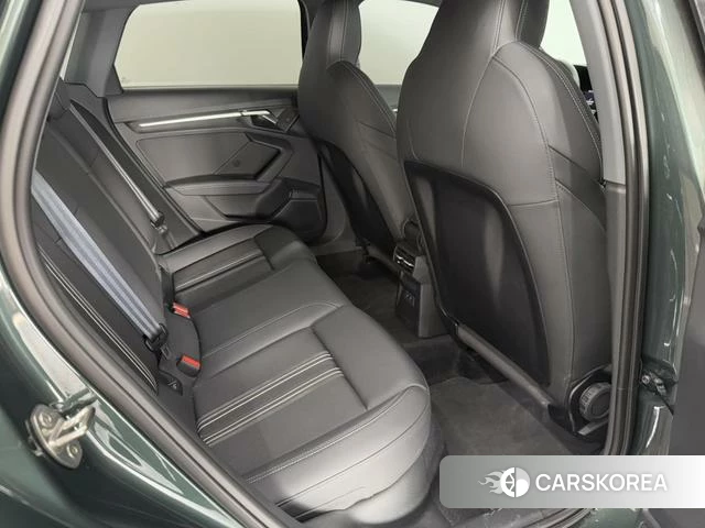 Audi A3 2024 Зеленый из Китая, фото 2