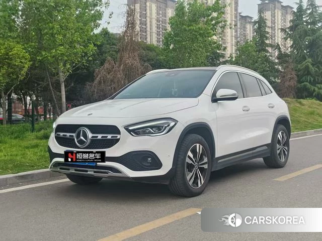 Mercedes-Benz GLA 2022 Белый из Китая, фото 2