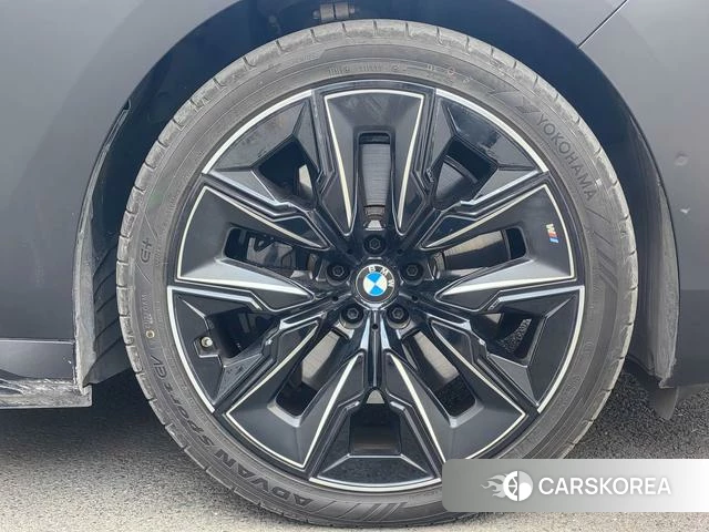 BMW i7 id 4275782 из Китая 10