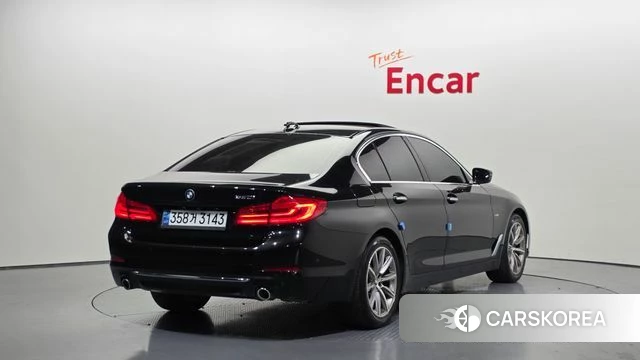 BMW 5 Series (G30) id 4331620 из Кореи 12