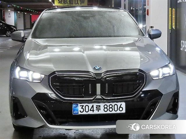 BMW 5 Series (G60) id 4298576 из Кореи 12