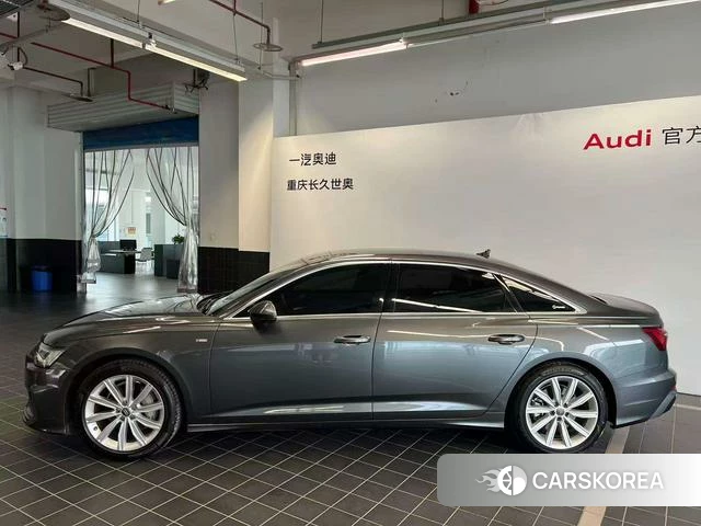 Audi A6L 2021 Темно-серый из Китая, фото 4