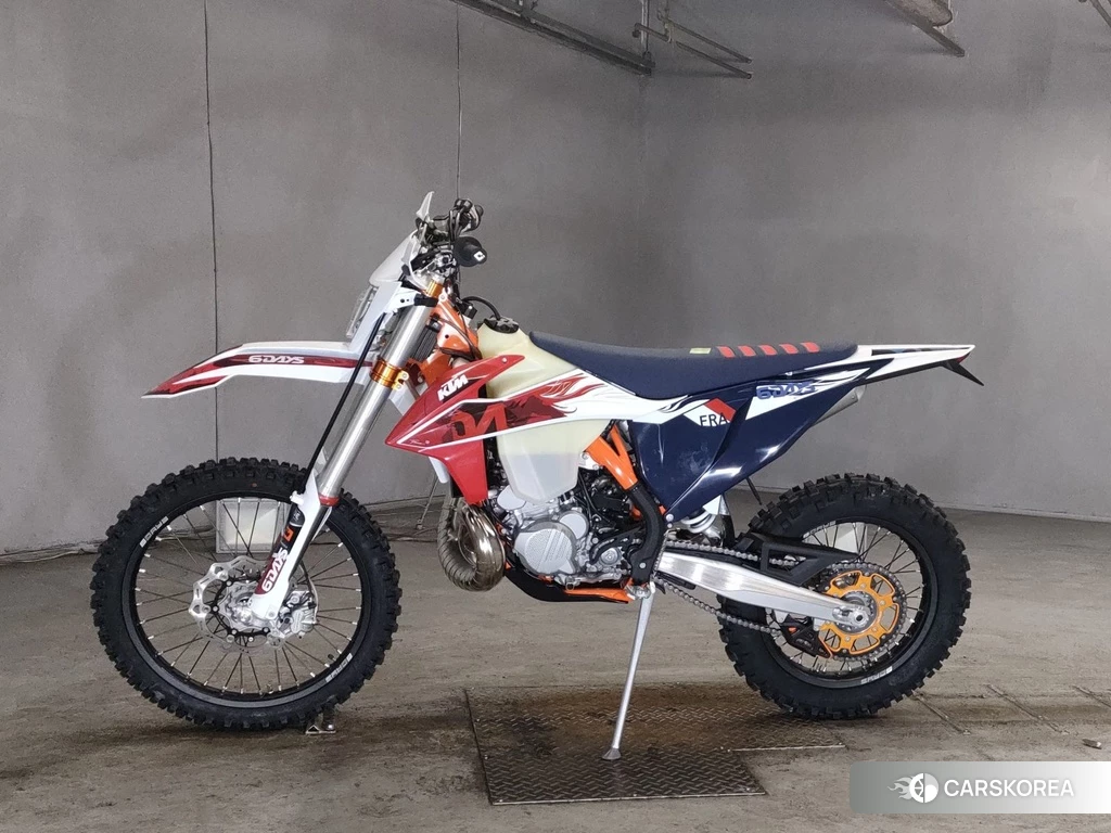 Проданный KTM 250EXC SIXDAYS TPI 2023 из Японии, фото 2