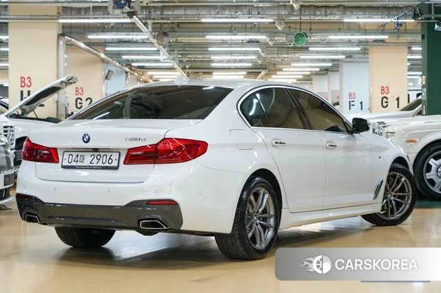 BMW 5 Series (G30) id 4203869 из Кореи 12