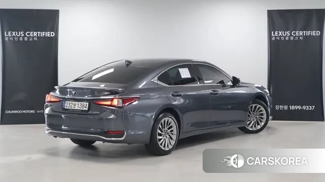 Lexus ES300h 7th generation id 3082093 из Кореи 9