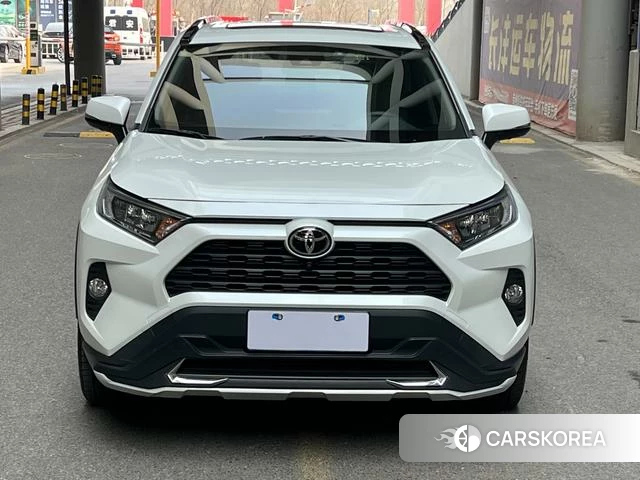 Toyota RAV4 Rongfang 2021 Белый из Китая, фото 2