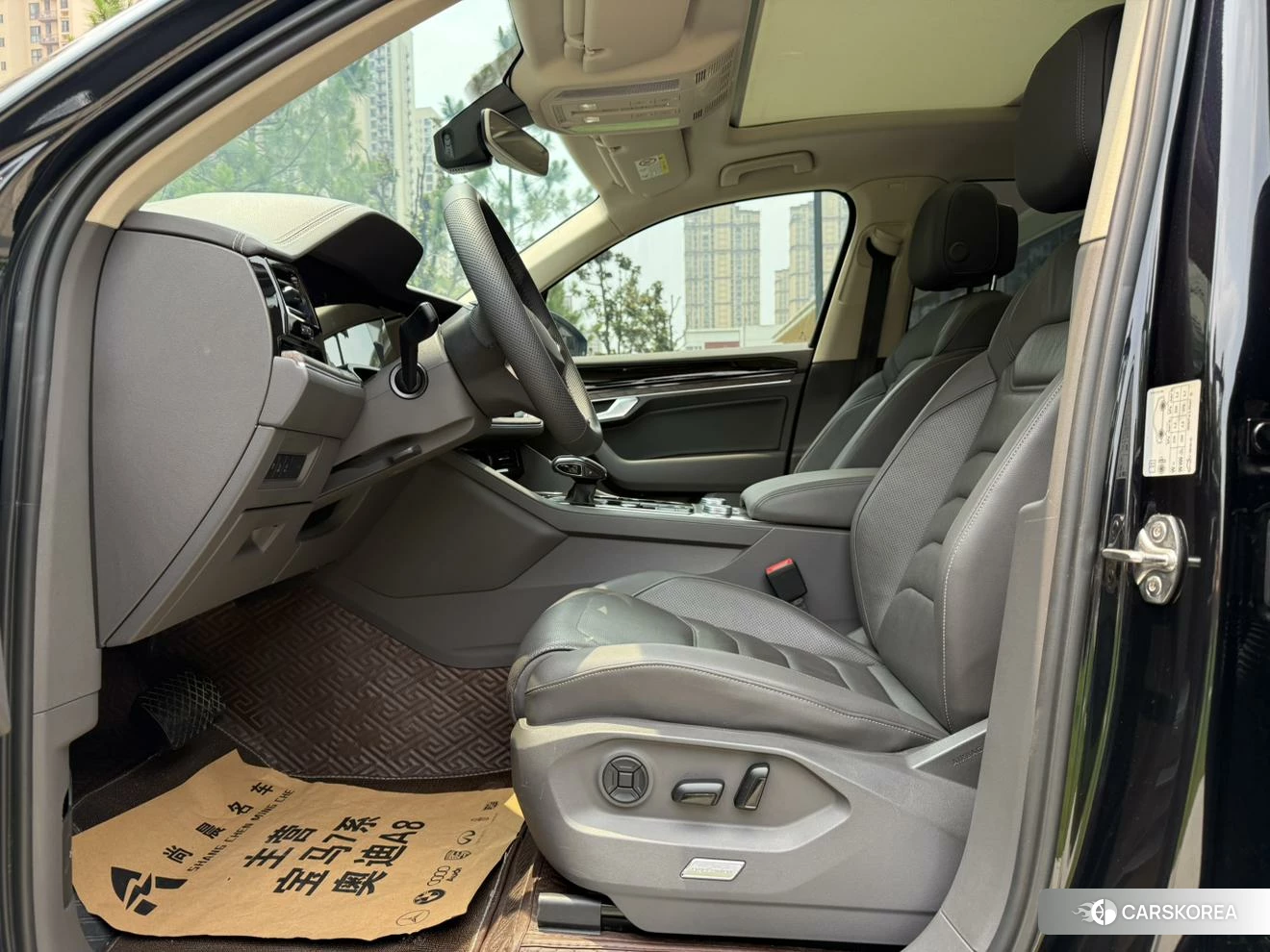 Volkswagen Touareg id 4510396 из Китая 8