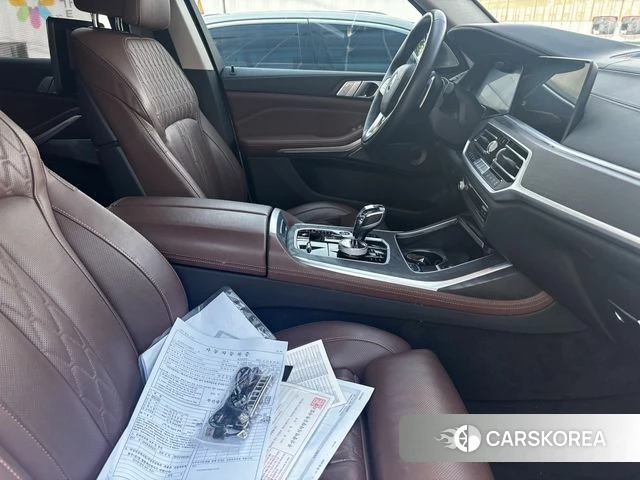 BMW X7 (G07) 2021 Белый из Кореи, фото 2