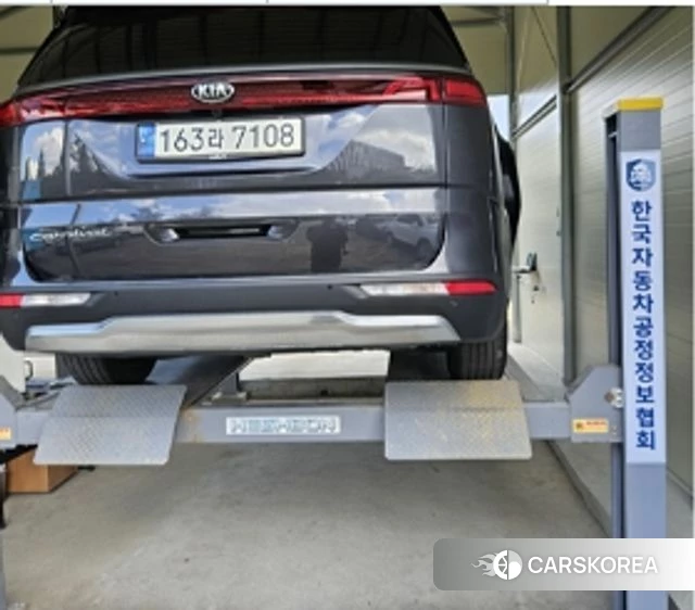 Kia Carnival 4th generation 2020 Серый из Кореи, фото 2