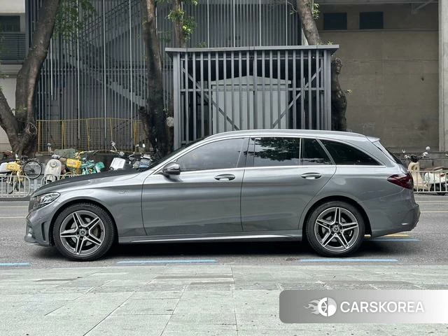 Mercedes-Benz Class C (imported) 2021 Темно-серый из Китая, фото 2