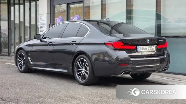 BMW 5 Series (G30) id 3463122 из Кореи 12