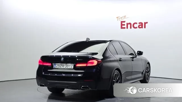 BMW 5 Series (G30) id 3294771 из Кореи 12