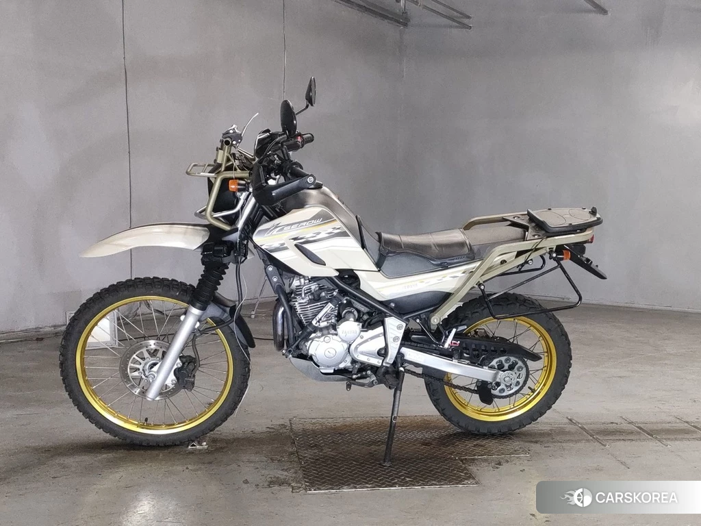 Проданный Yamaha SEROW 250 2014 из Японии
