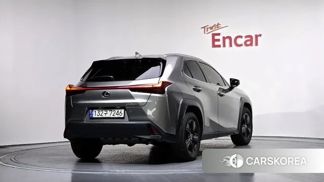 Lexus UX250h id 3420325 из Кореи 12
