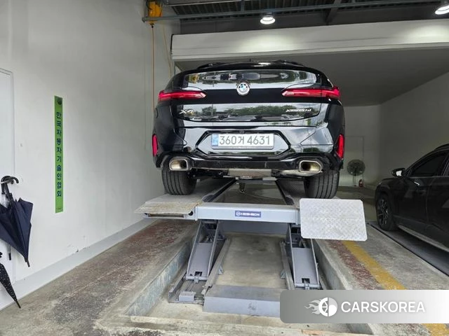 BMW X4 (G02) 2025 Черный из Кореи, фото 2