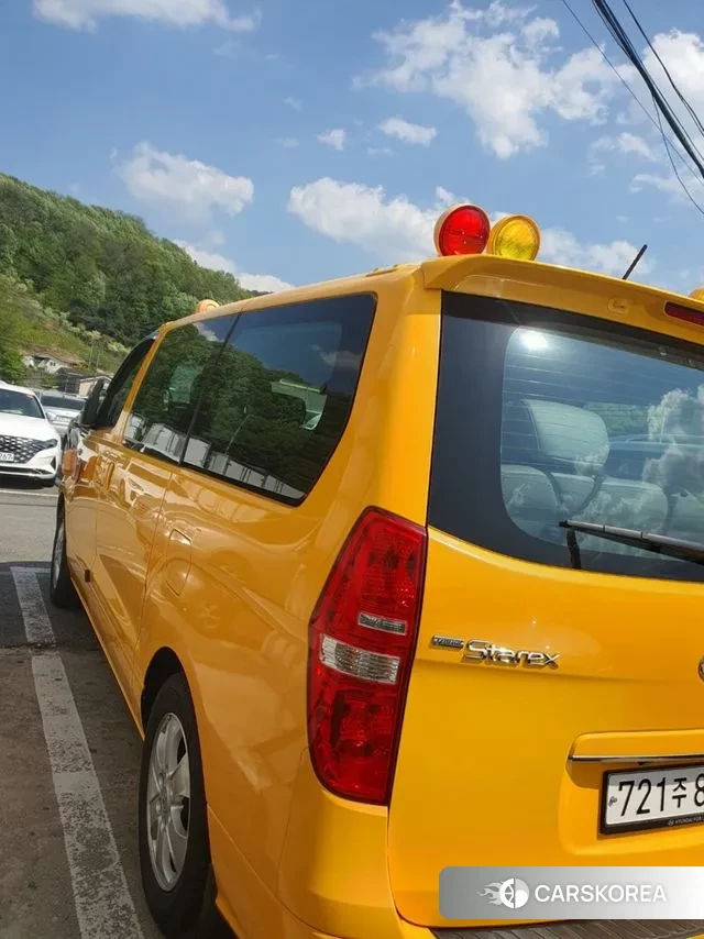 Hyundai The New Grand Starex 2018 Желтый из Кореи, фото 2