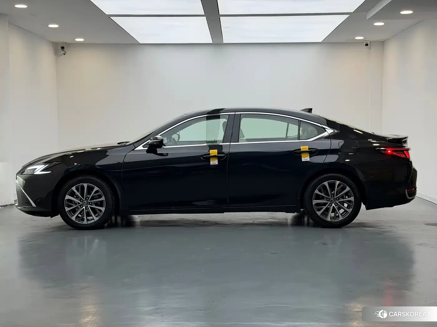 Lexus ES id 4649400 из Китая 12