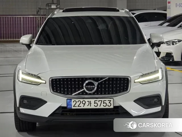 Volvo V60 Cross-Country 2nd Generation id 3451452 из Кореи 12
