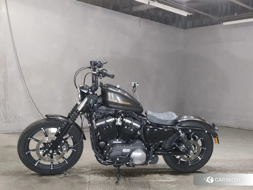 Проданный Harley-Davidson Sportster XL883N 2019 из Японии, фото 2