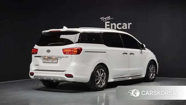 Kia The New Carnival id 2976945 из Кореи 12