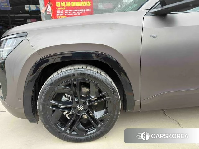 Volkswagen Tourang id 4271614 из Китая 12