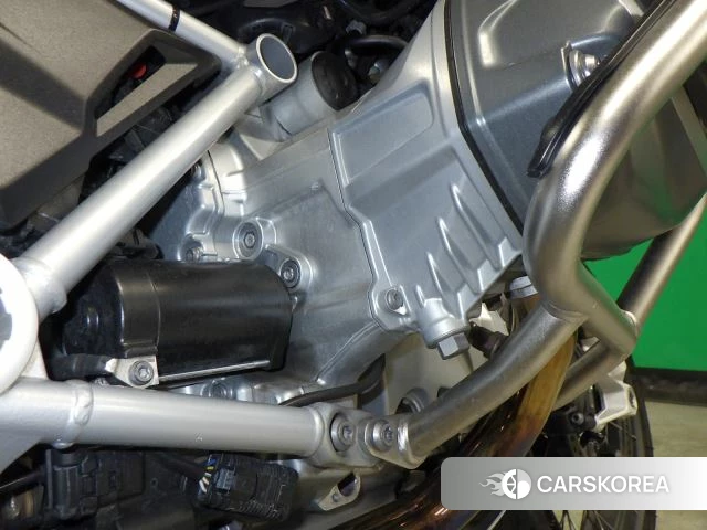 Engine photo