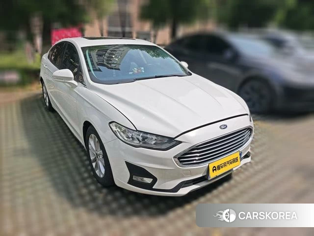 Ford Mondeo 2021 Белый из Китая, фото 2