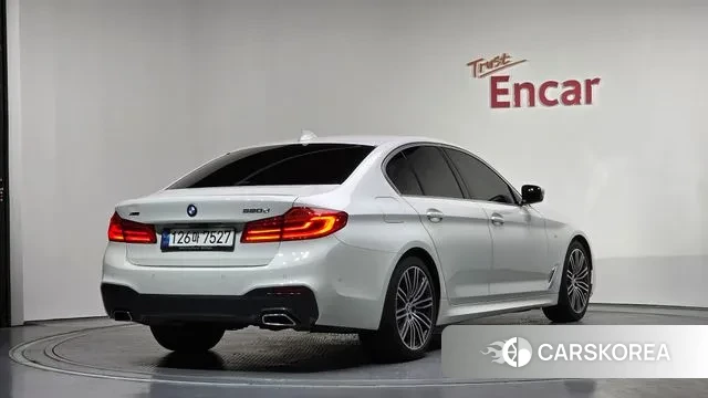 BMW 5 Series (G30) id 3736267 из Кореи 12