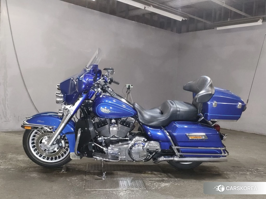 Проданный Harley-Davidson Electra Glide FLHTC1580 2010 из Японии