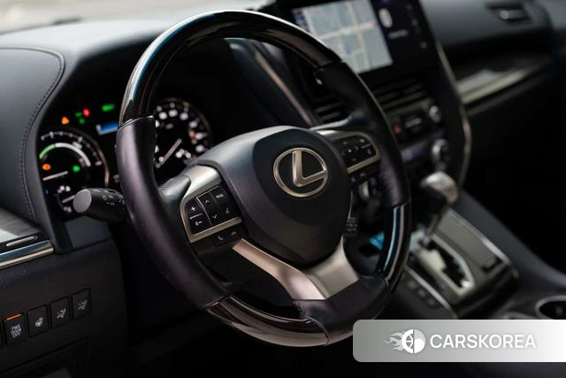 Lexus LM id 4353697 из Китая 9