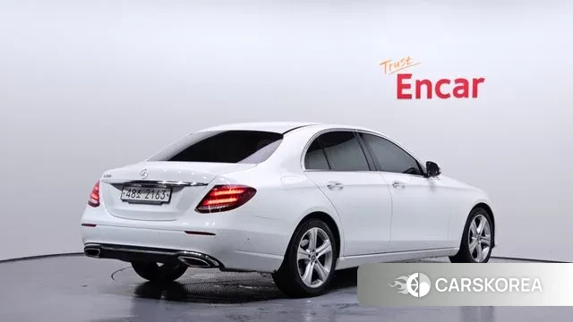 Mercedes-Benz E-Class W213 id 3408299 из Кореи 12